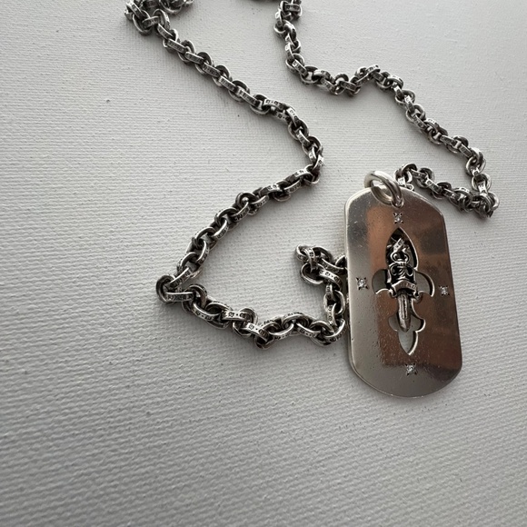 Chrome Hearts 4 diamond pendant & 24" paper-chain necklace - Picture 9 of 13